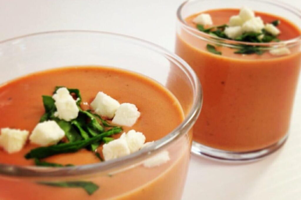 Recette de gaspacho tomates et fraises