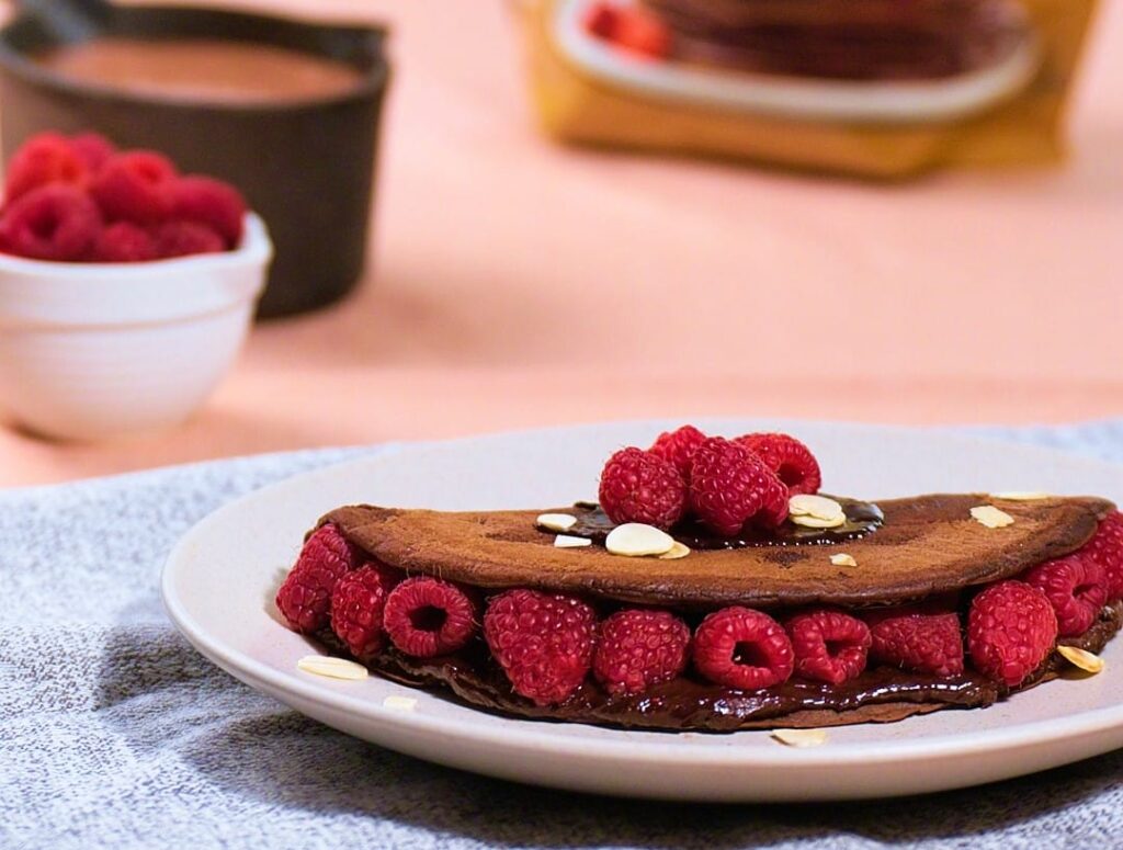 Chocolate raspberry crêpes